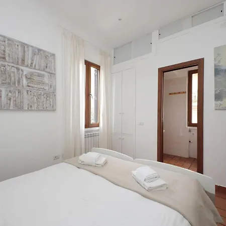 Homs Apartment In Rome By Halldis Exterior foto